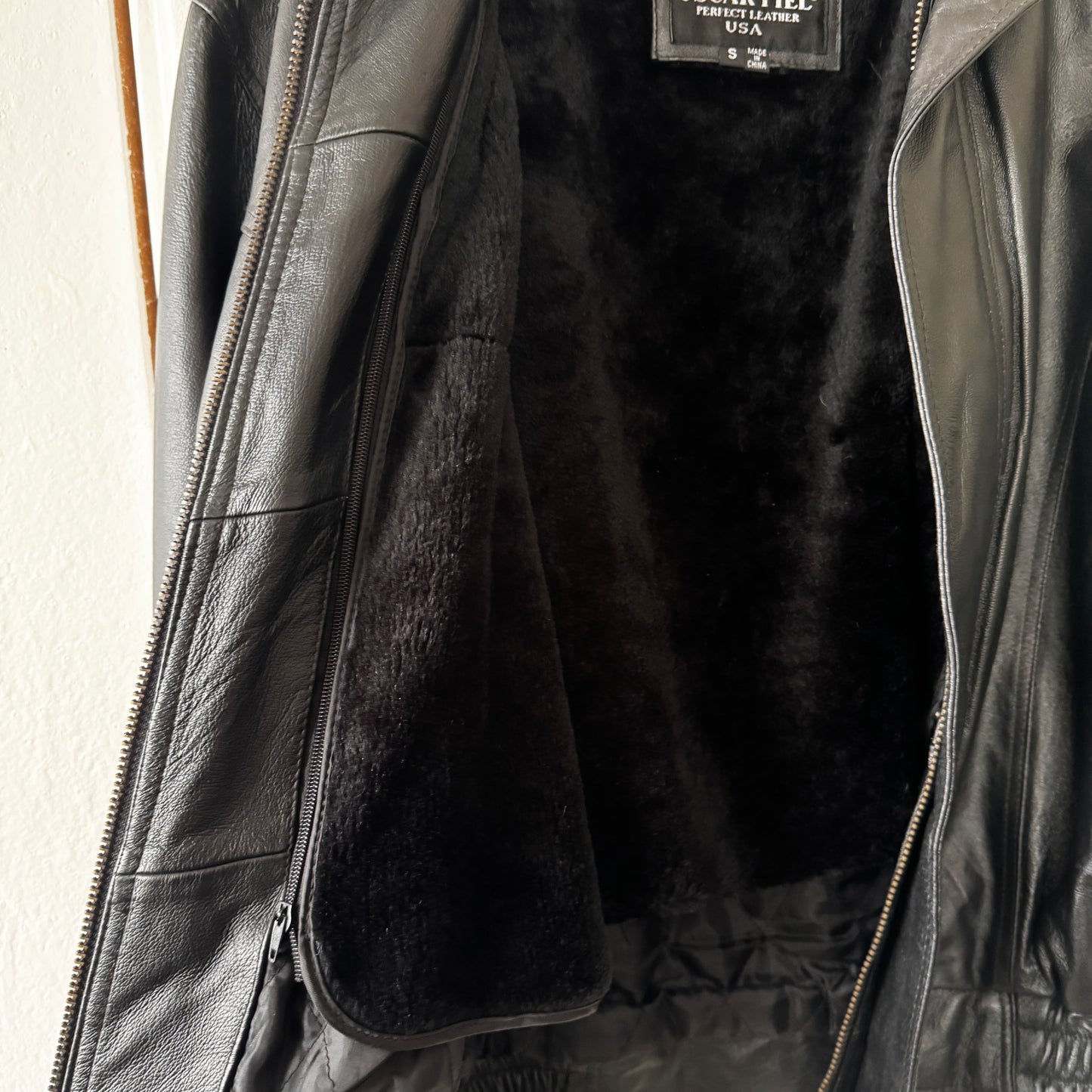 1990s Vintage Oscar Piel Men’s-Jacket Black Leather Bomber w/ Removable Liner | Perfect Leather USA | Small