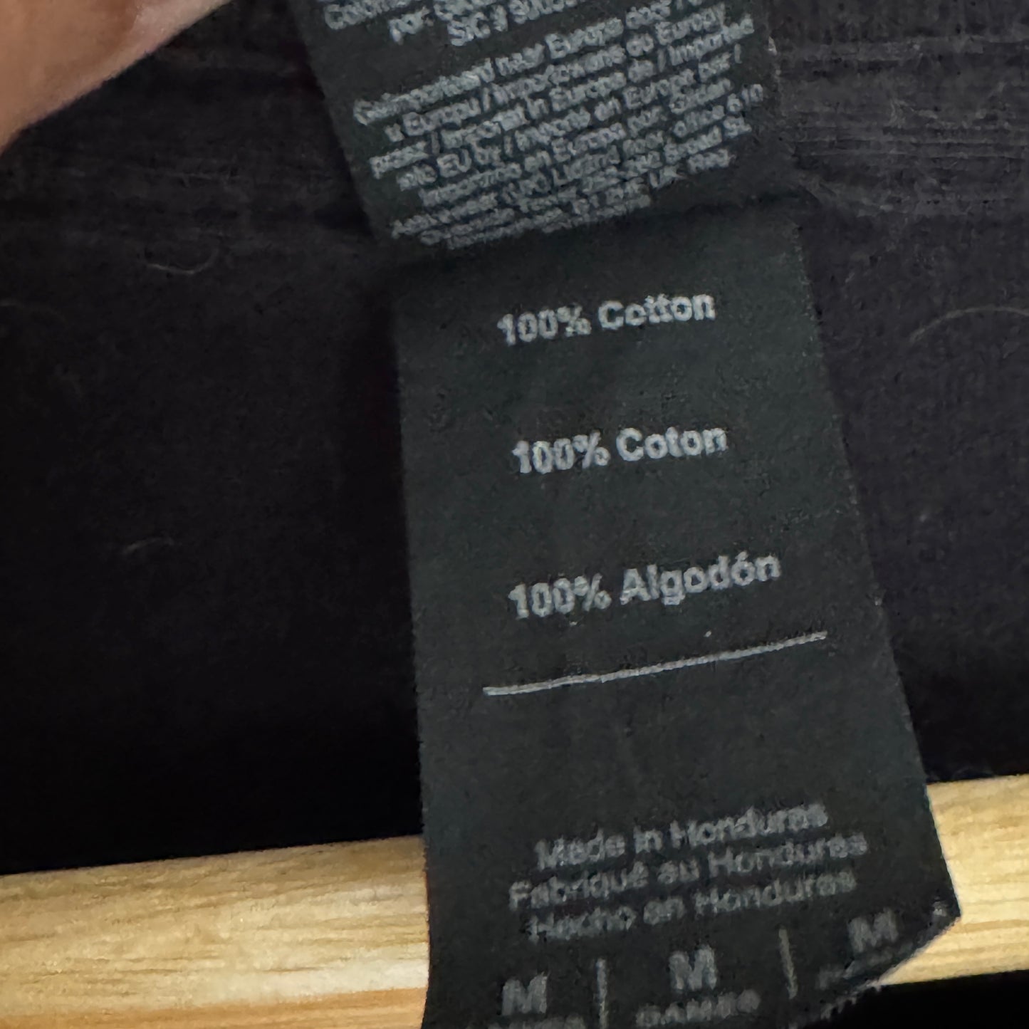 Retro Hot Topic Logo Women’s Tee (2000s Emo/Alt Style) | Black Graphic T-Shirt | Size M