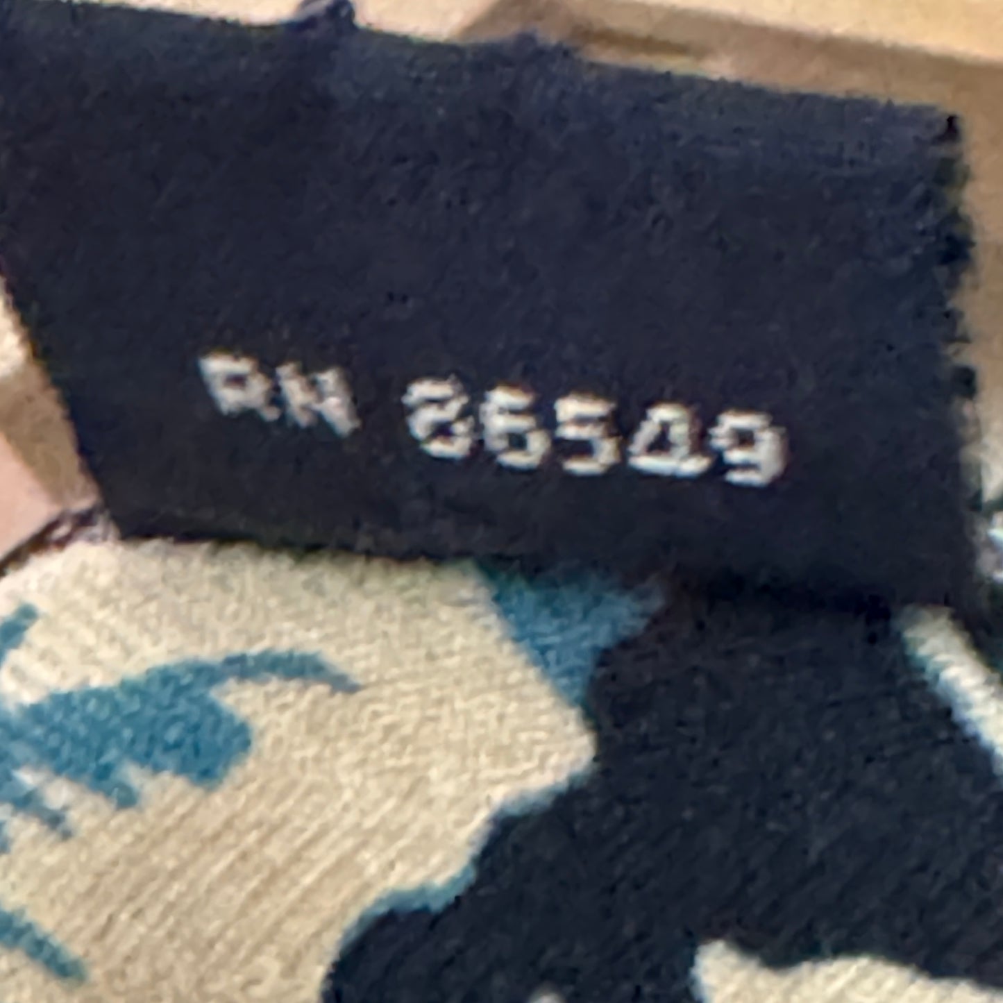 Tommy Bahama Silk Aloha Men’s Shirt Small Beige Tropical Palm Tree Button-Down Retro Vacation Button up Shirt