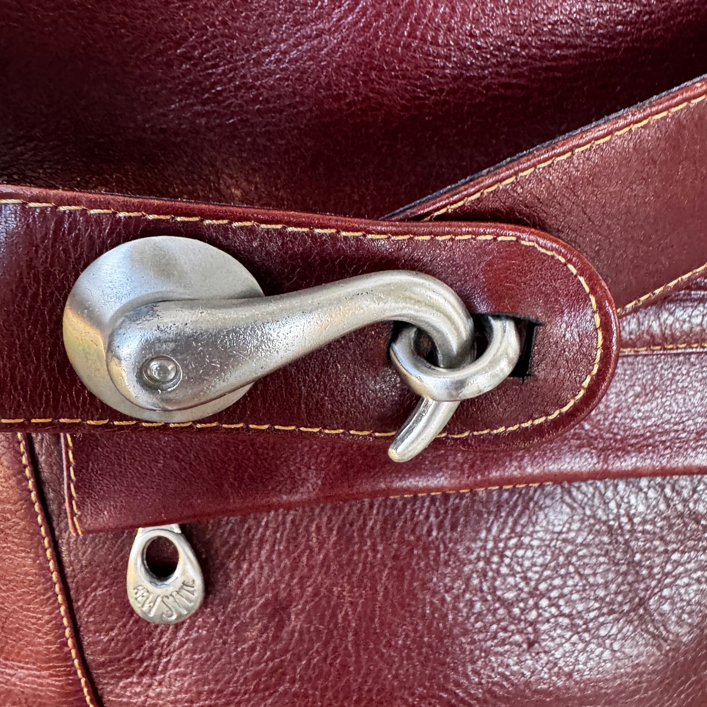 Vintage Mahogany Genuine Leather Shoulder Crossbody Women’s Bag Structured Tote Buckle Detail Timeless