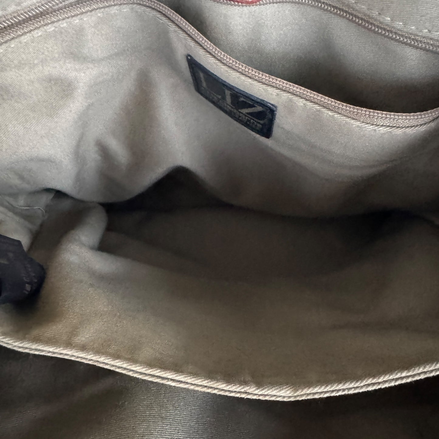 Vintage Liz Claiborne Genuine Leather Women’s Tote Bag Cream Pebbled Body Chestnut Trim Classic Preppy Equestrian Style