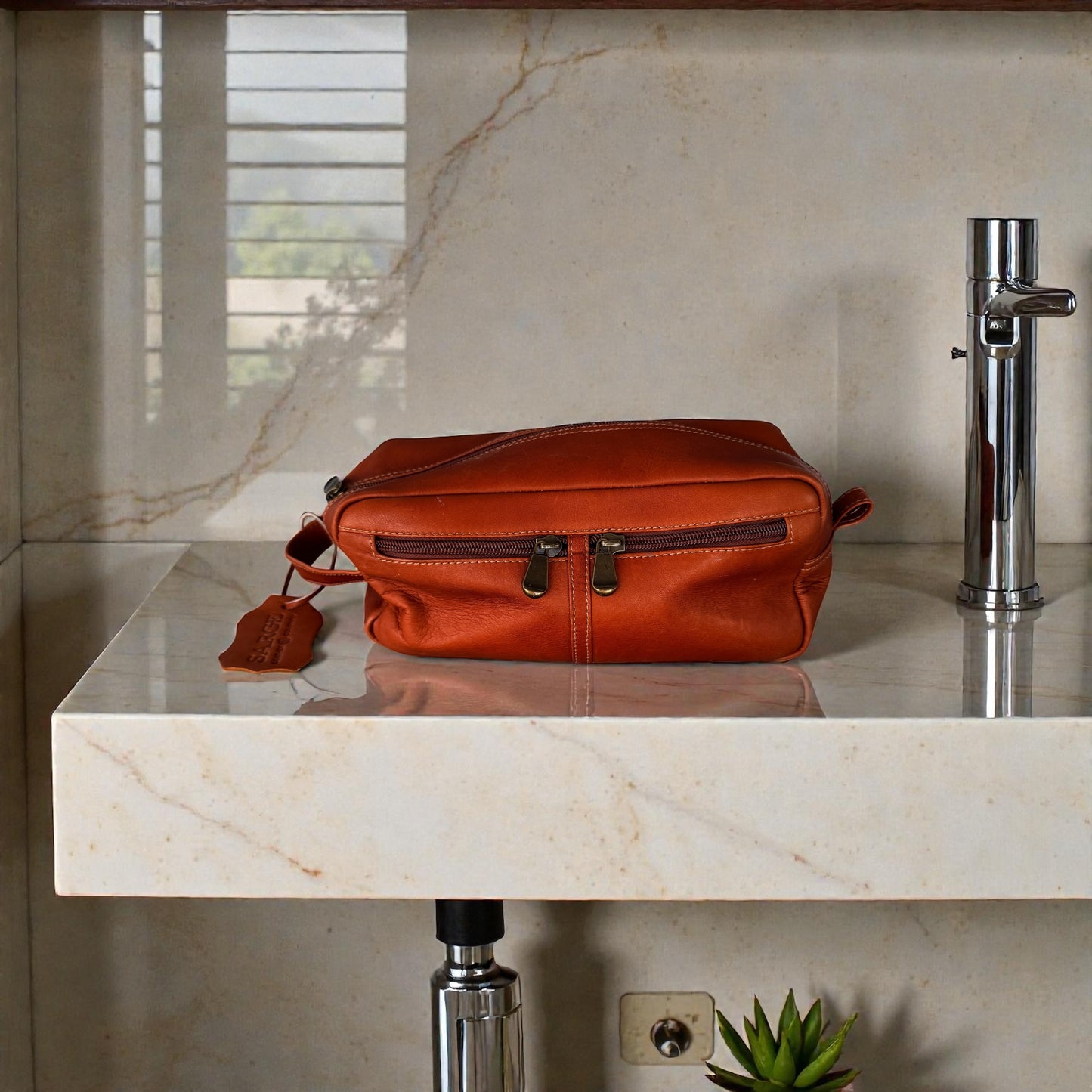 90’s Retro Men’s Toiletry Bag Sarge Leather Company Genuine Saddle Leather Classic Americana Travel Gear